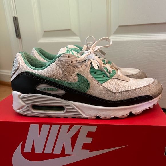 Nike Air Max 90 - Size 9.5 - Picture 3 of 15